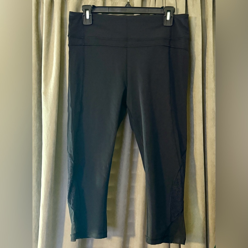 Lululemon black workout leggings